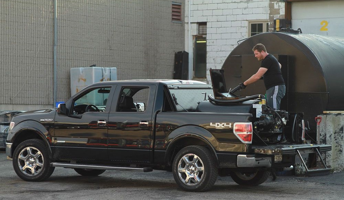 How to Calculate The Volume of Sealer in Your Sealcoating Tank